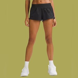 Lululemon Hotty Hot Shorts 2.5 in